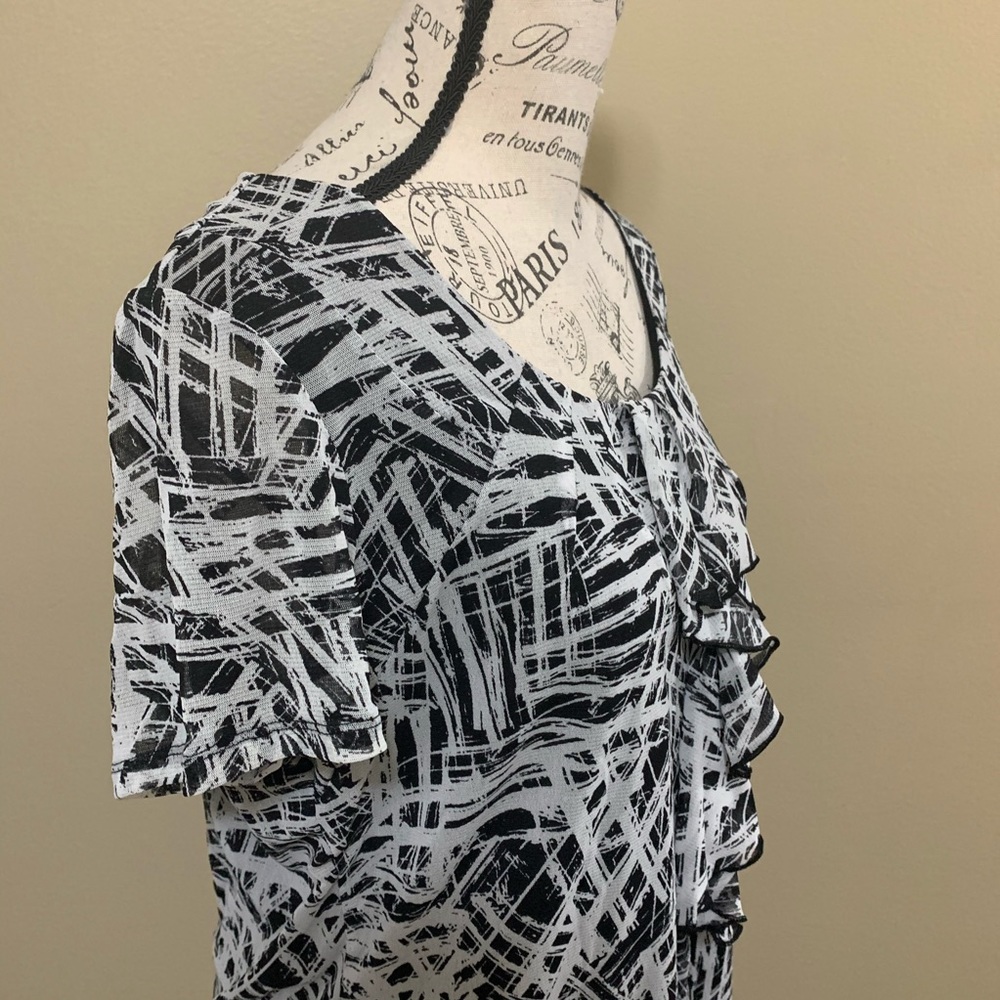 212 Collection Printed Ruffle Mesh Large Top - Picture 4 of 8